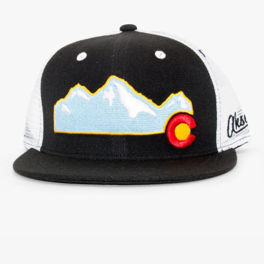 NWOT AKSELS.COM ROCKY MOUNTAIN COLORADO FLATBILL SNAPBACK HAT BLACK